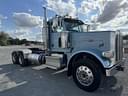 2018 Peterbilt 389 Image