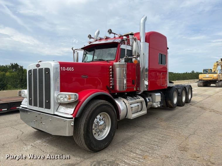 2018 Peterbilt 389 Equipment Image0