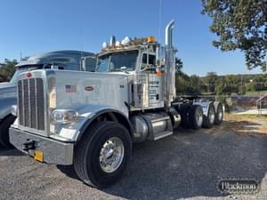 2018 Peterbilt 389 Image