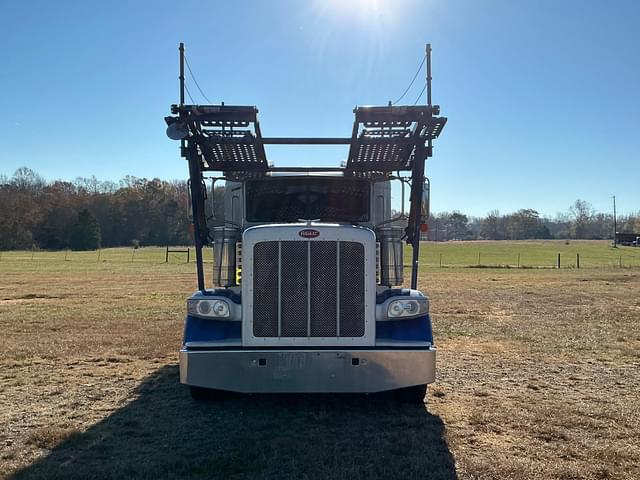 Image of Peterbilt 389 equipment image 2