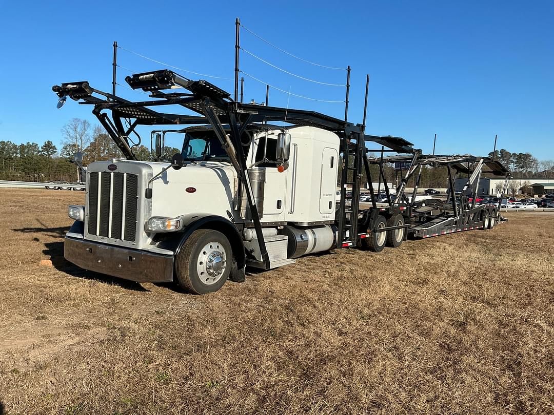 Image of Peterbilt 389 Primary image