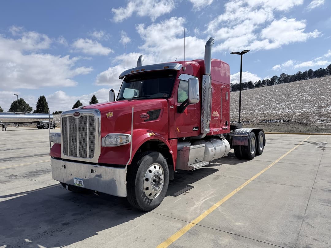 Image of Peterbilt 567 Primary image