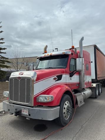 Main image Peterbilt 567