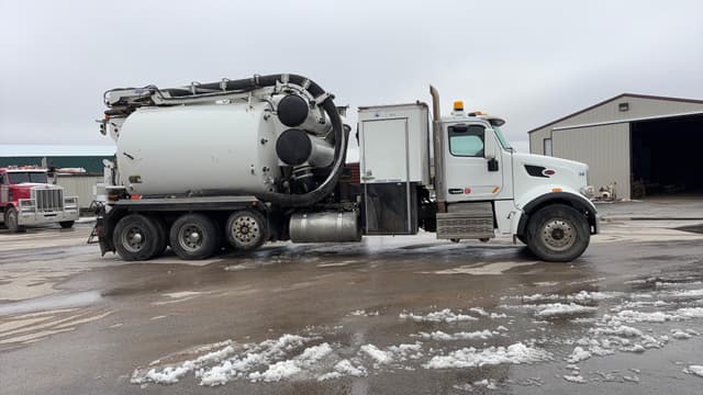 Image of Peterbilt 567 equipment image 4