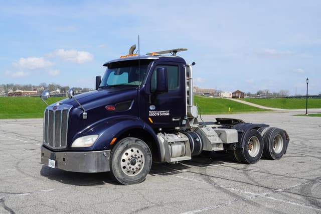 Image of Peterbilt 579 equipment image 1