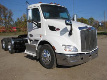 Main image Peterbilt 579