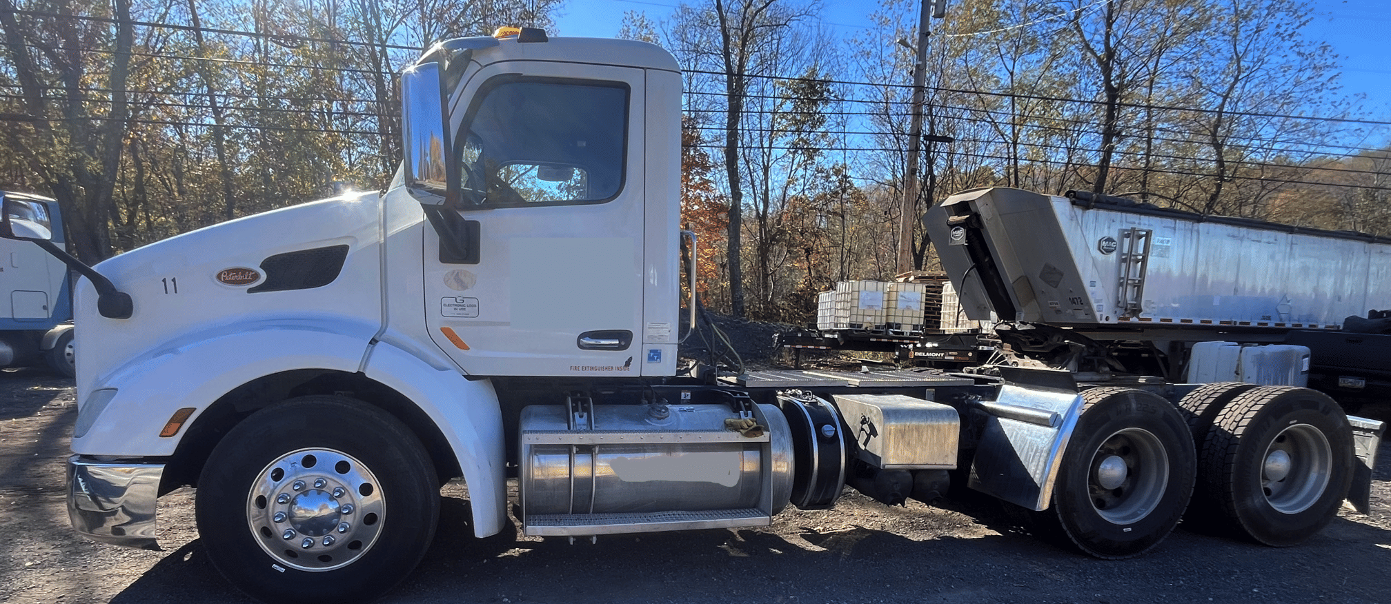 2018 Peterbilt 579 Equipment Image0