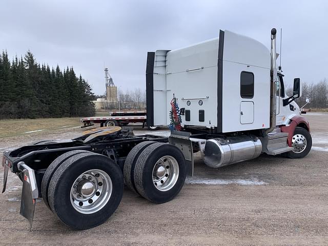 Image of Peterbilt 579 equipment image 4