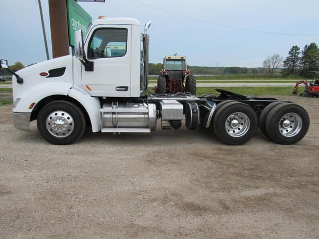 Image of Peterbilt 579 equipment image 4