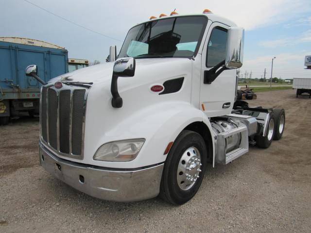 Image of Peterbilt 579 equipment image 1
