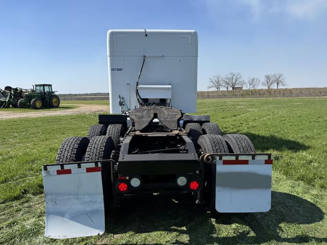 Image of Peterbilt 579 equipment image 3