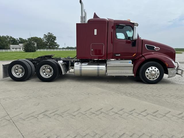 Image of Peterbilt 579 equipment image 3