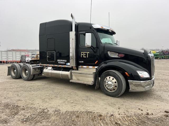 Image of Peterbilt 579 equipment image 3