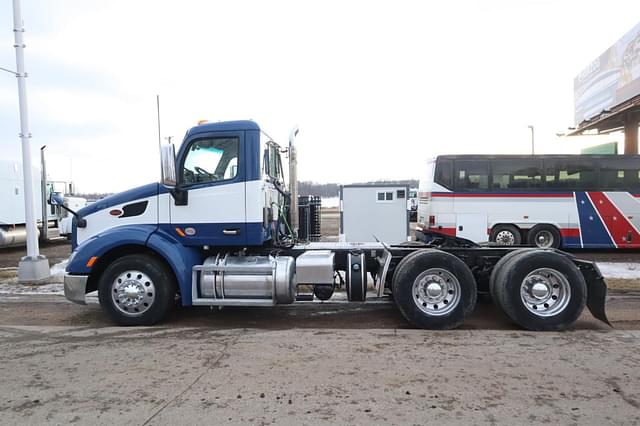 Image of Peterbilt 579 equipment image 3