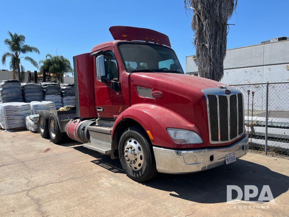 Image of Peterbilt 579 Primary image