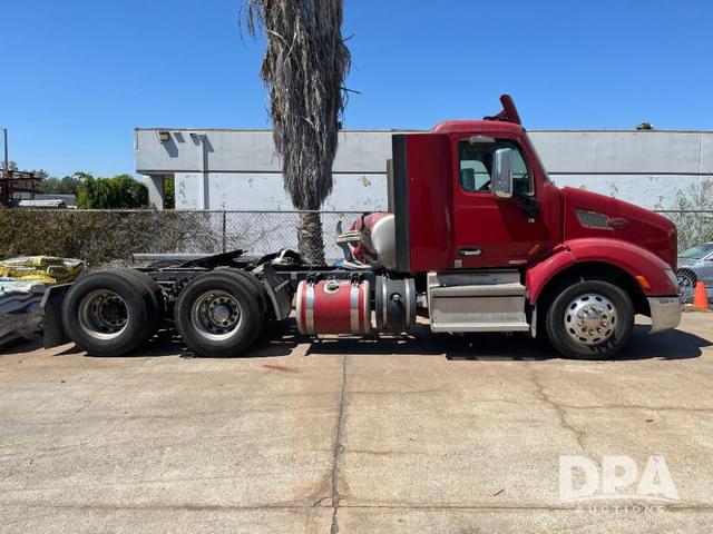 Image of Peterbilt 579 equipment image 2
