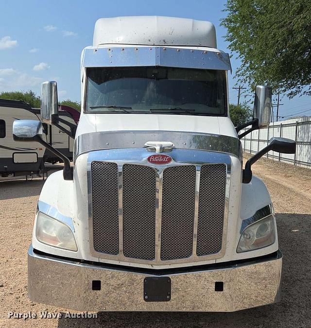 Image of Peterbilt 579 equipment image 2