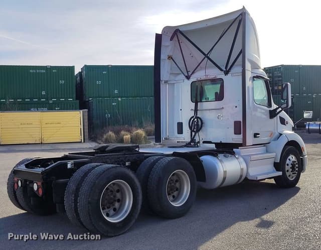 Image of Peterbilt 579 equipment image 4