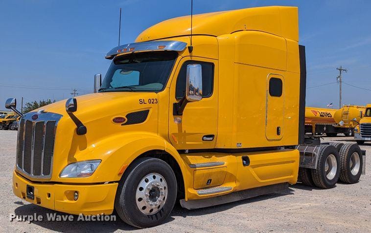 Main image Peterbilt 579
