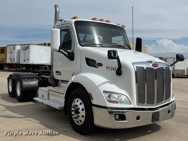 Image of Peterbilt 579 equipment image 2