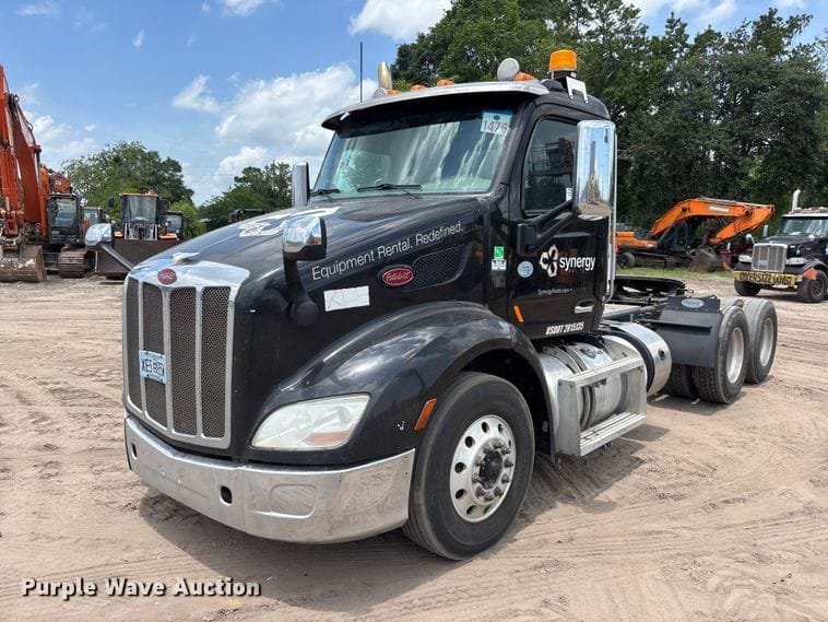 2018 Peterbilt 579 Equipment Image0