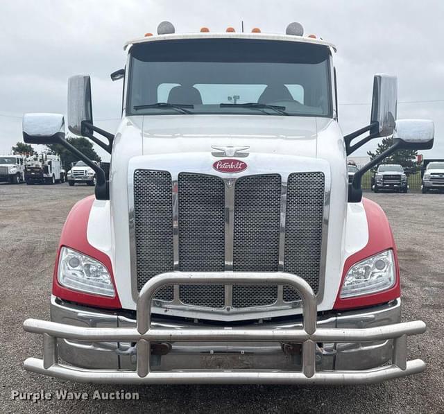 Image of Peterbilt 579 equipment image 1