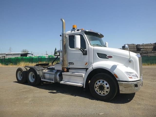 Image of Peterbilt 579 equipment image 1