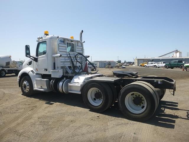 Image of Peterbilt 579 equipment image 3