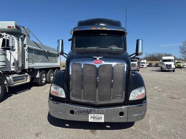 Image of Peterbilt 579 equipment image 4