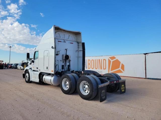 Image of Peterbilt 579 equipment image 2