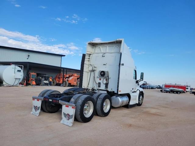 Image of Peterbilt 579 equipment image 4