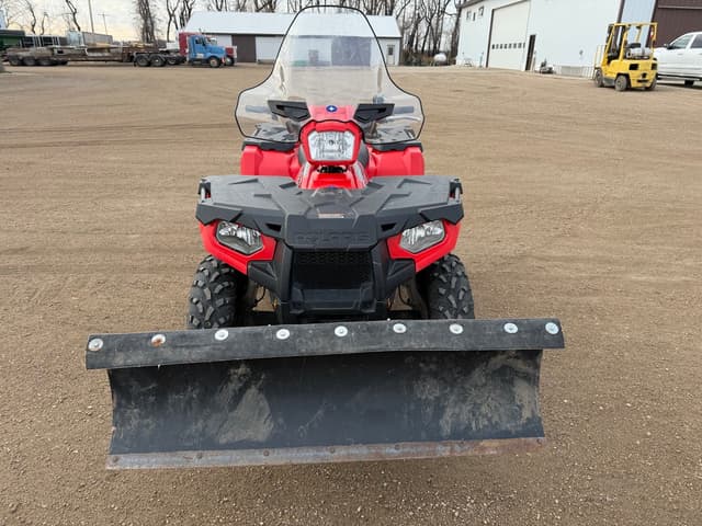 Image of Polaris Sportsman 570 equipment image 1