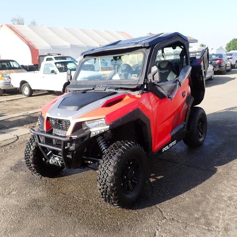 2018 Polaris General 1000 Equipment Image0