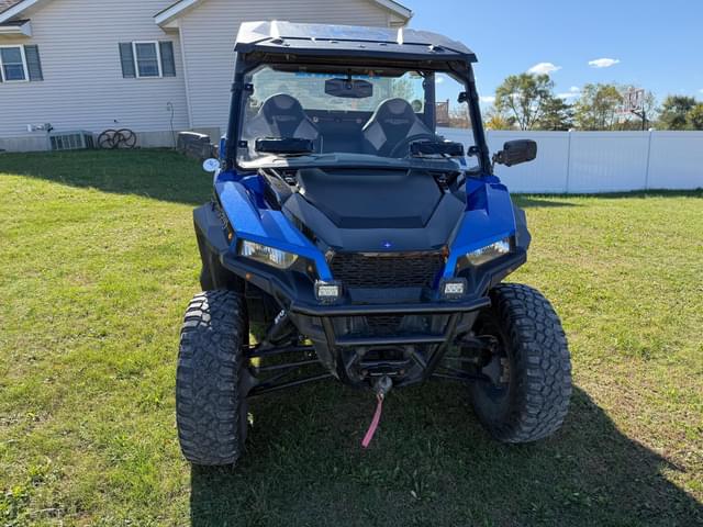 Image of Polaris General 1000 EPS Deluxe equipment image 1