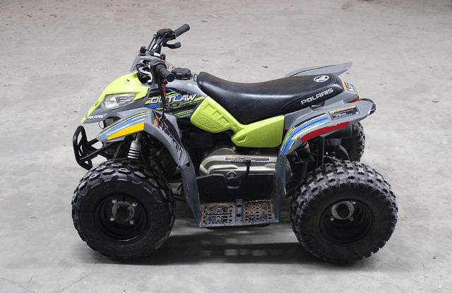 Image of Polaris Outlaw 50 equipment image 1