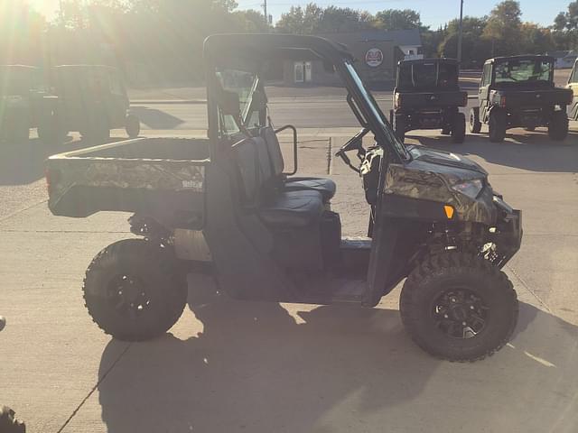 Image of Polaris Ranger XP 1000 equipment image 2