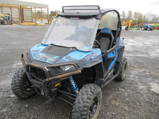 Image of Polaris RZR 900 equipment image 1