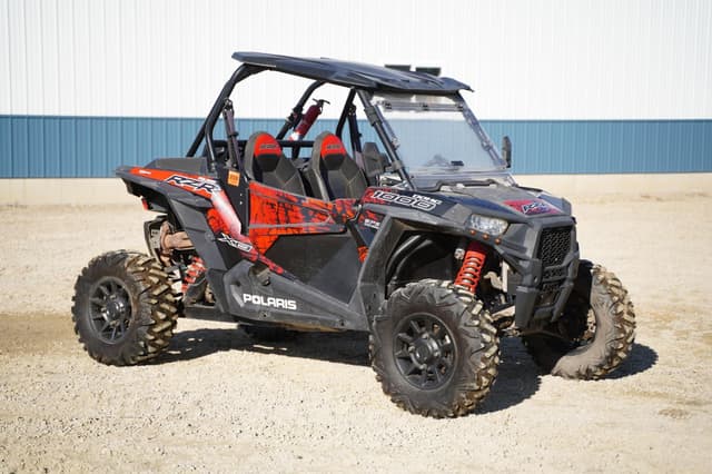 Image of Polaris RZR XP 1000 equipment image 2