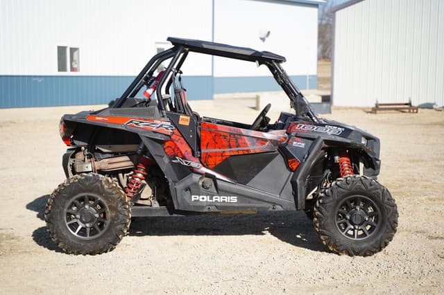 Image of Polaris RZR XP 1000 equipment image 3