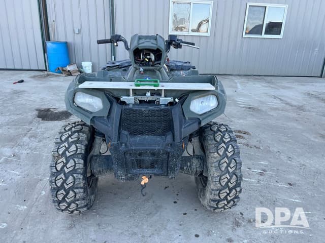 Image of Polaris Sportsman 570 equipment image 1