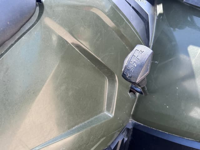 Image of Polaris Sportsman 570 equipment image 4