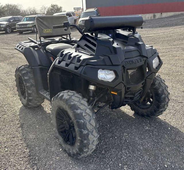 Image of Polaris Sportsman 850 equipment image 1