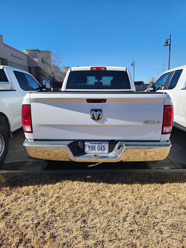 Image of Dodge Ram 1500 equipment image 2