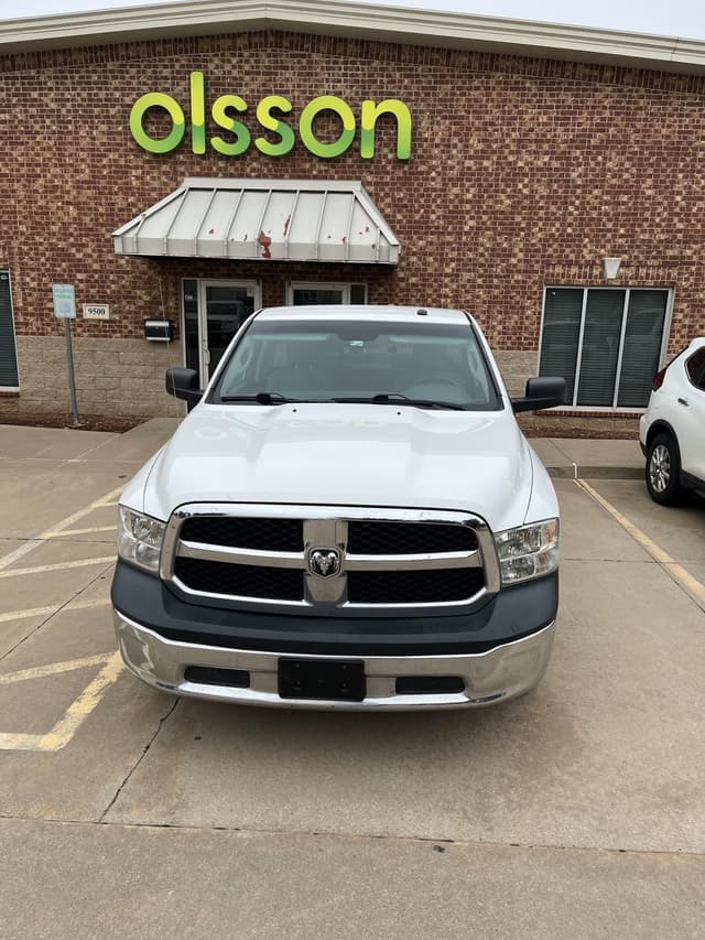 Image of Dodge Ram 1500 equipment image 2