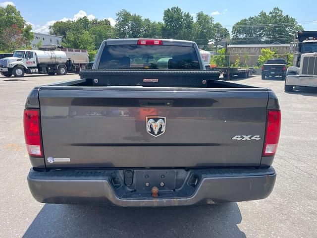 Image of Dodge Ram 1500 equipment image 3