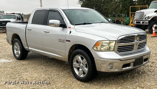 Image of Dodge Ram 1500 equipment image 2