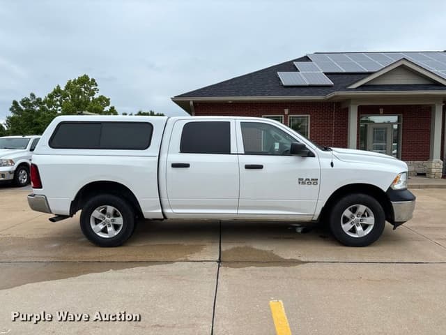 Image of Dodge Ram 1500 equipment image 3