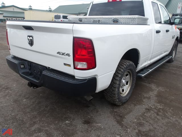 Image of Dodge Ram 1500 equipment image 4
