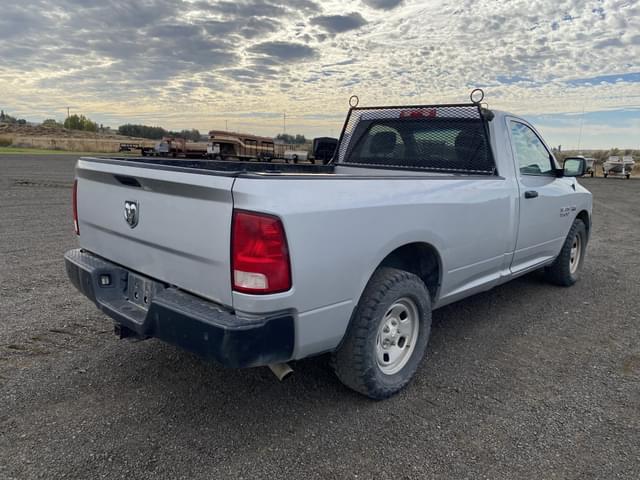 Image of Dodge Ram 1500 equipment image 4