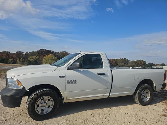 Image of Dodge Ram 1500 equipment image 2